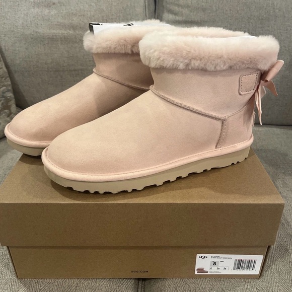 UGG Mini Short Boots in Light Pink Suede Mini Bailey mixed bow - Picture 4 of 4